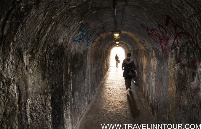 Dark Alleys - Solo Travel Tips 