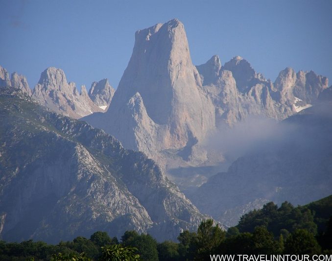 Naranjo de Bulnes Also known as Picu Uriellu