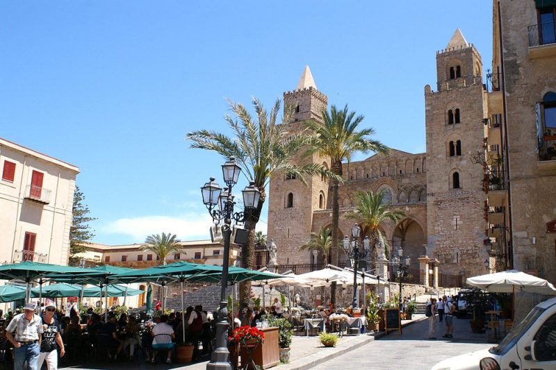 Piazza Duomo Cefalu